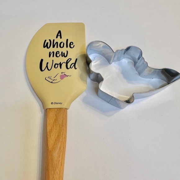 Disney Princess Baking Utensil Set - Picture 5 of 6